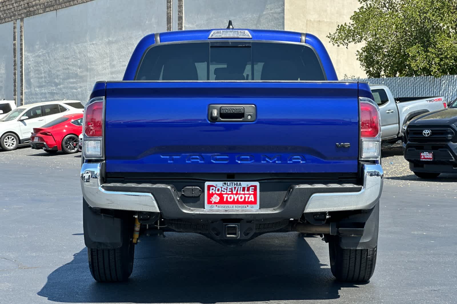 Thumbnail: 2023 Toyota Tacoma - 8