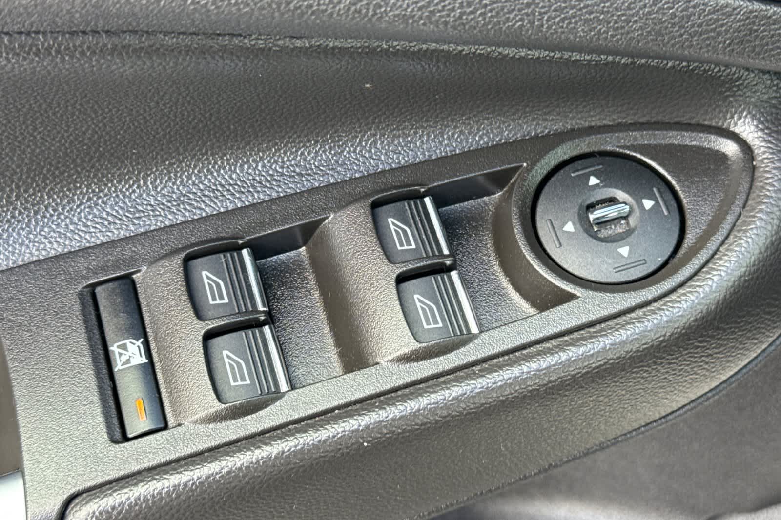 Thumbnail: 2013 Ford C-Max - 13