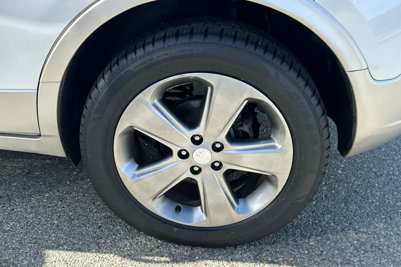 Thumbnail: 2013 Buick Encore - 18