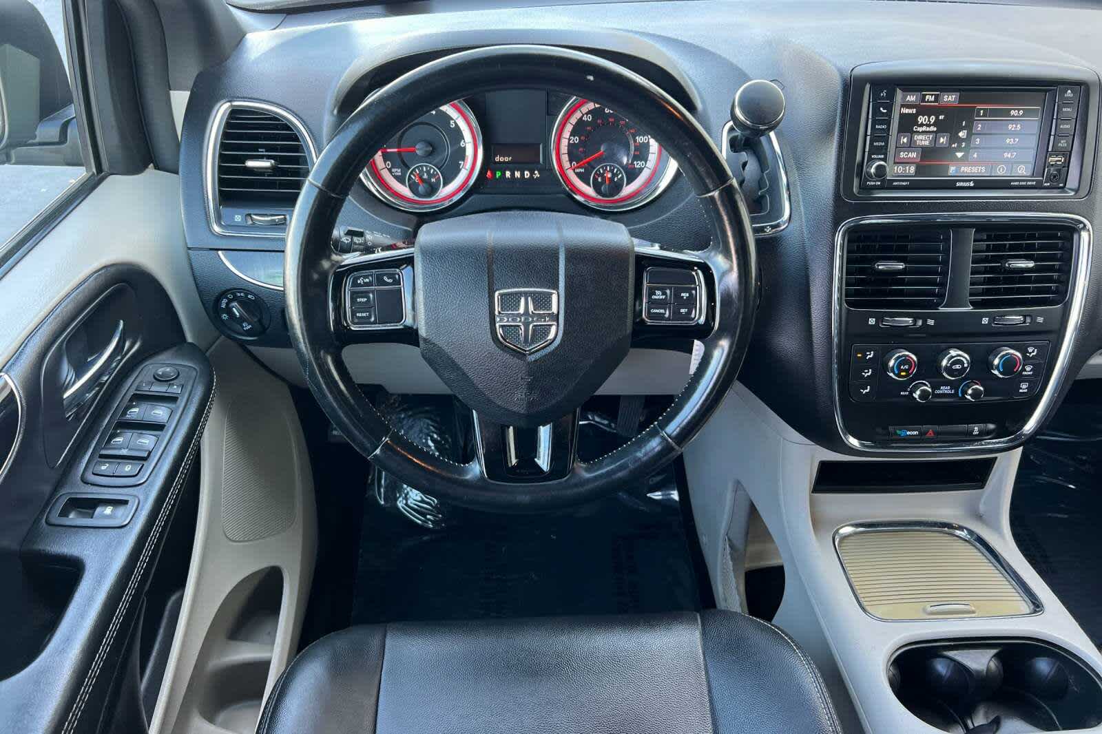 Thumbnail: 2019 Dodge Grand Caravan - 15
