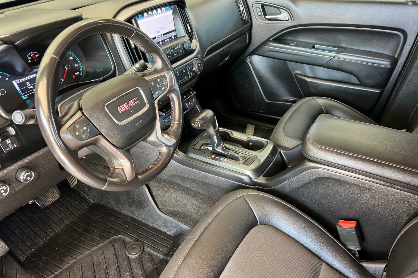 Thumbnail: 2018 GMC Canyon - 11