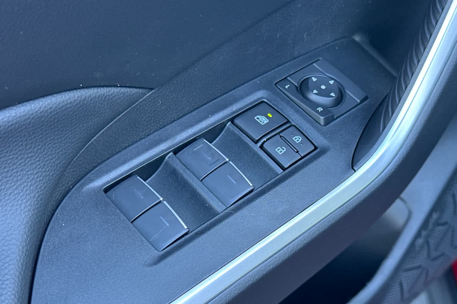 Thumbnail: 2025 Toyota RAV4 - 13