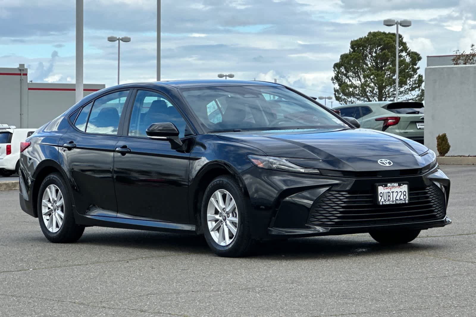 Thumbnail: 2025 Toyota Camry - 5
