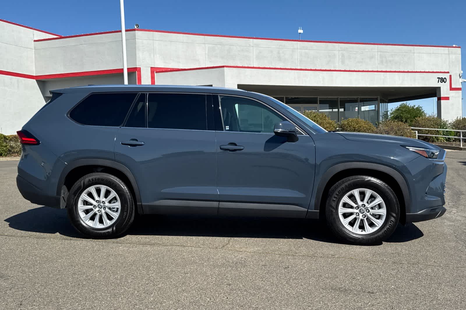 Thumbnail: 2024 Toyota Grand Highlander - 6