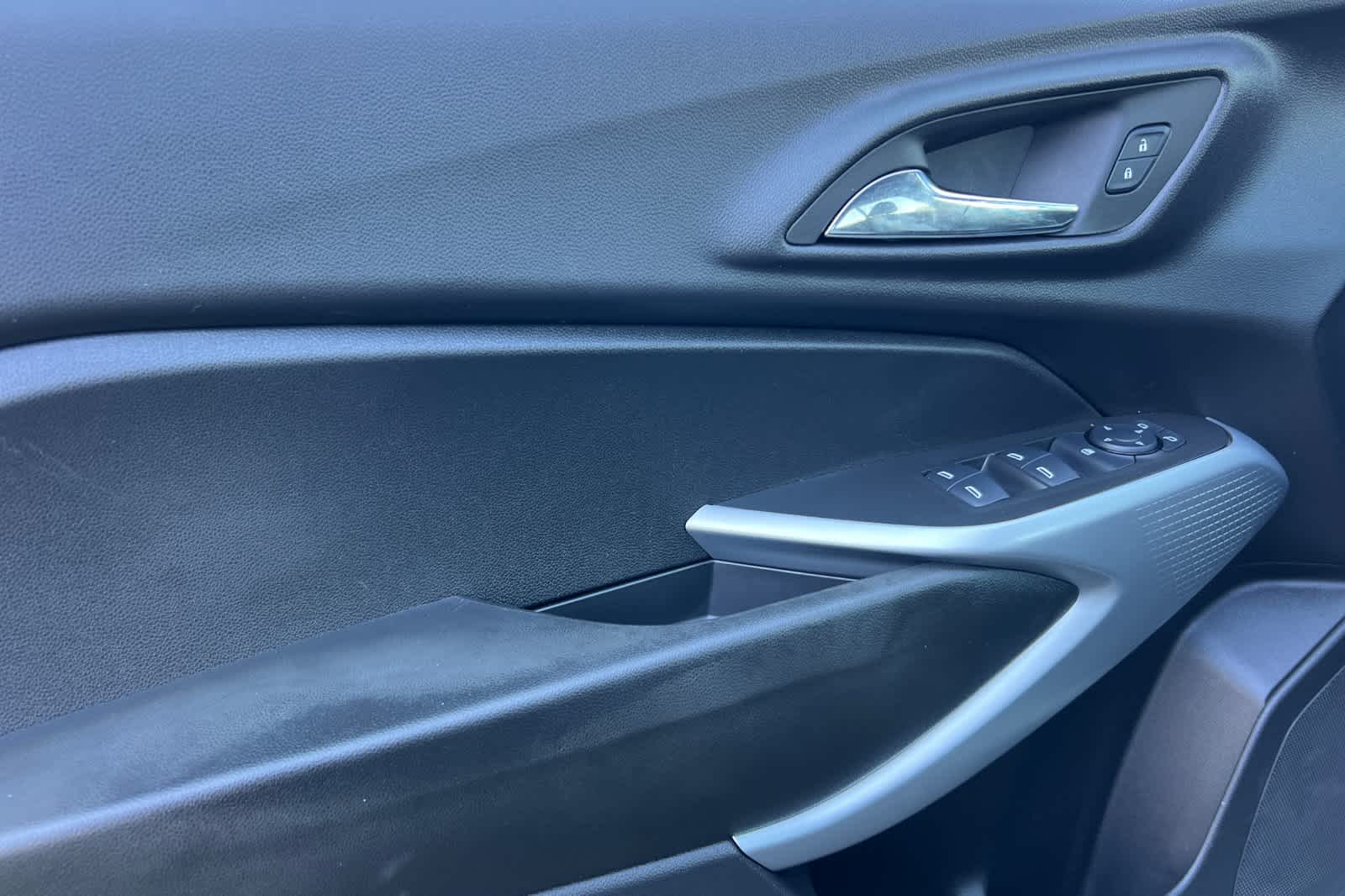 Thumbnail: 2024 Chevrolet Trax - 12