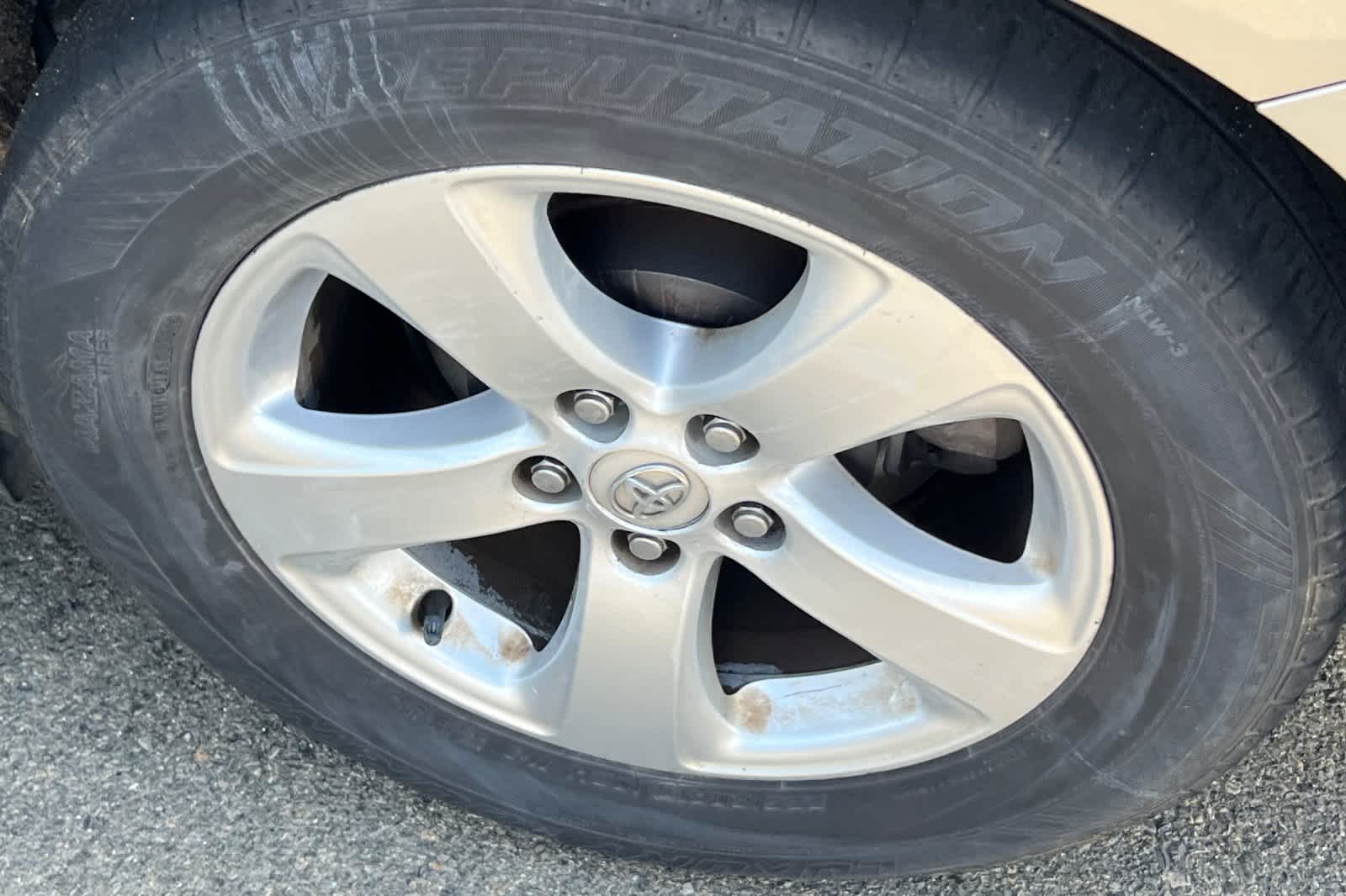 Thumbnail: 2015 Toyota Sienna - 17