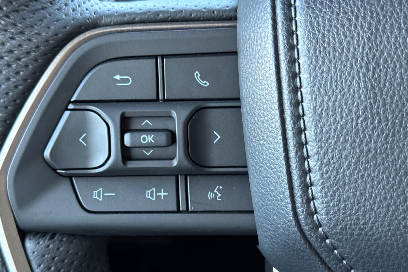 Thumbnail: 2026 Toyota Tundra - 25