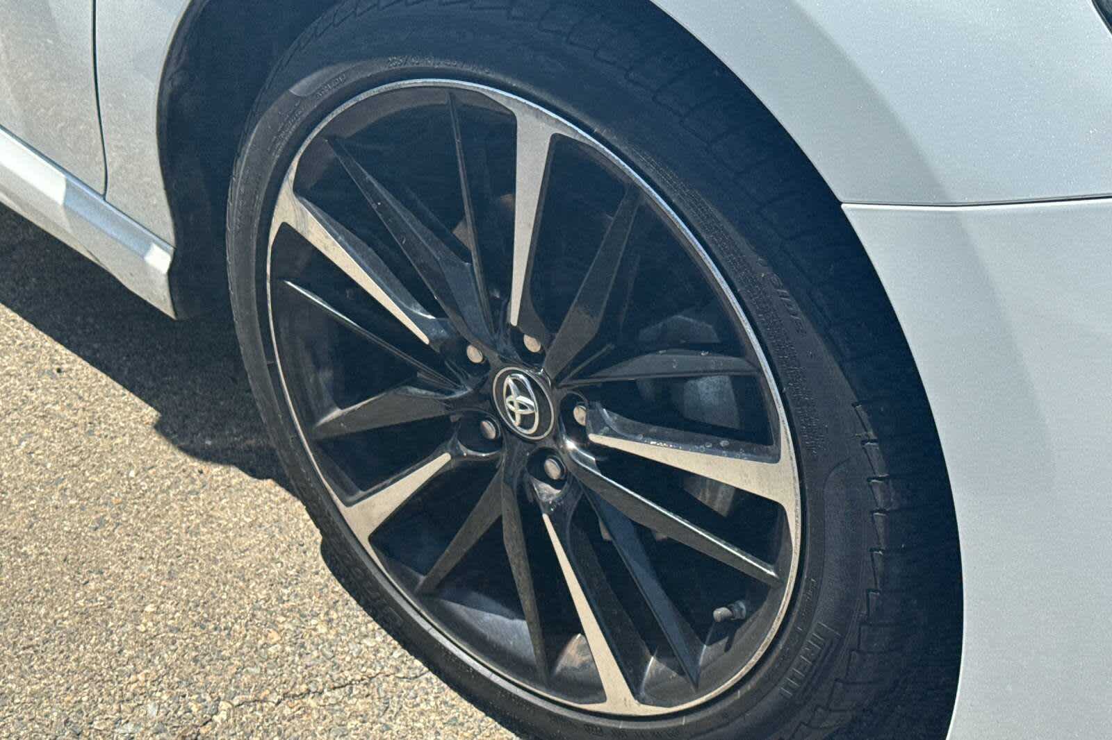 2018 Toyota Camry XSE 12