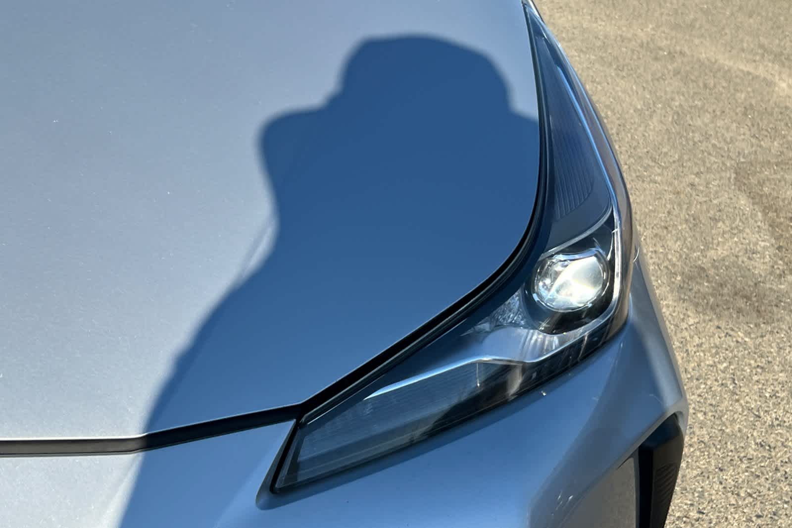 Thumbnail: 2021 Toyota Prius - 11