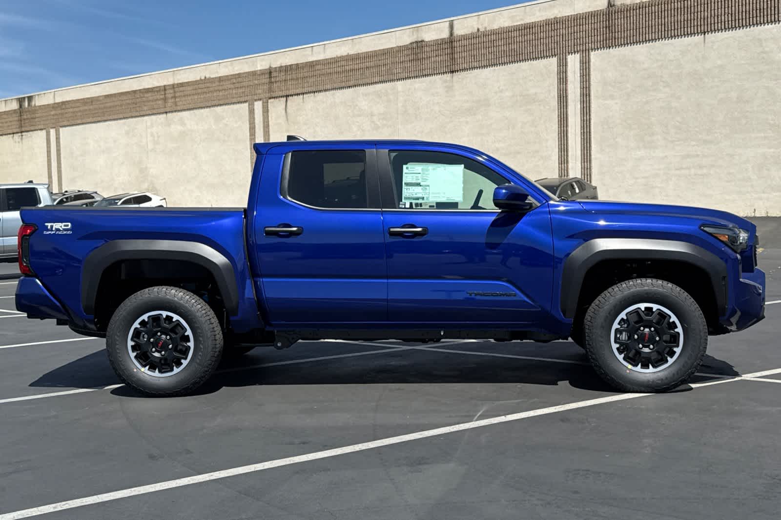 2025 Toyota Tacoma TRD Off-Road 8
