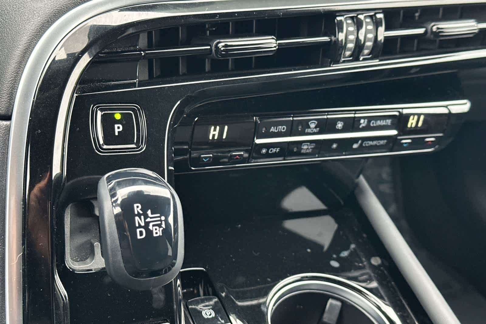 Thumbnail: 2023 Toyota Mirai - 21