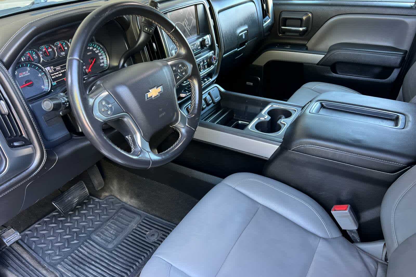 Thumbnail: 2015 Chevrolet Silverado 3500 - 11