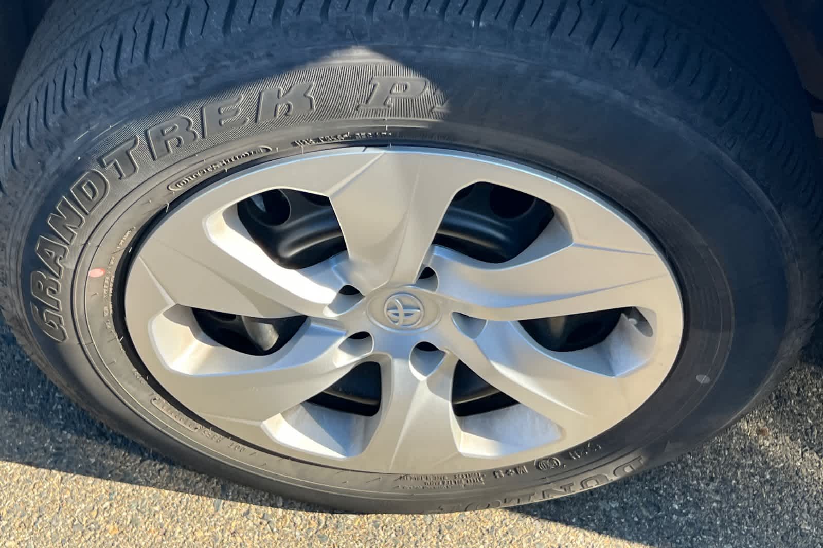 Thumbnail: 2024 Toyota RAV4 - 21