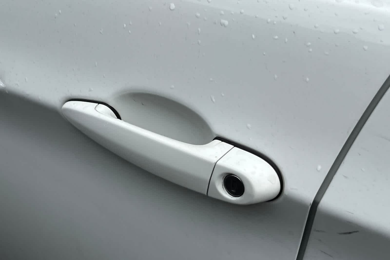 Thumbnail: 2008 BMW 3 Series - 17