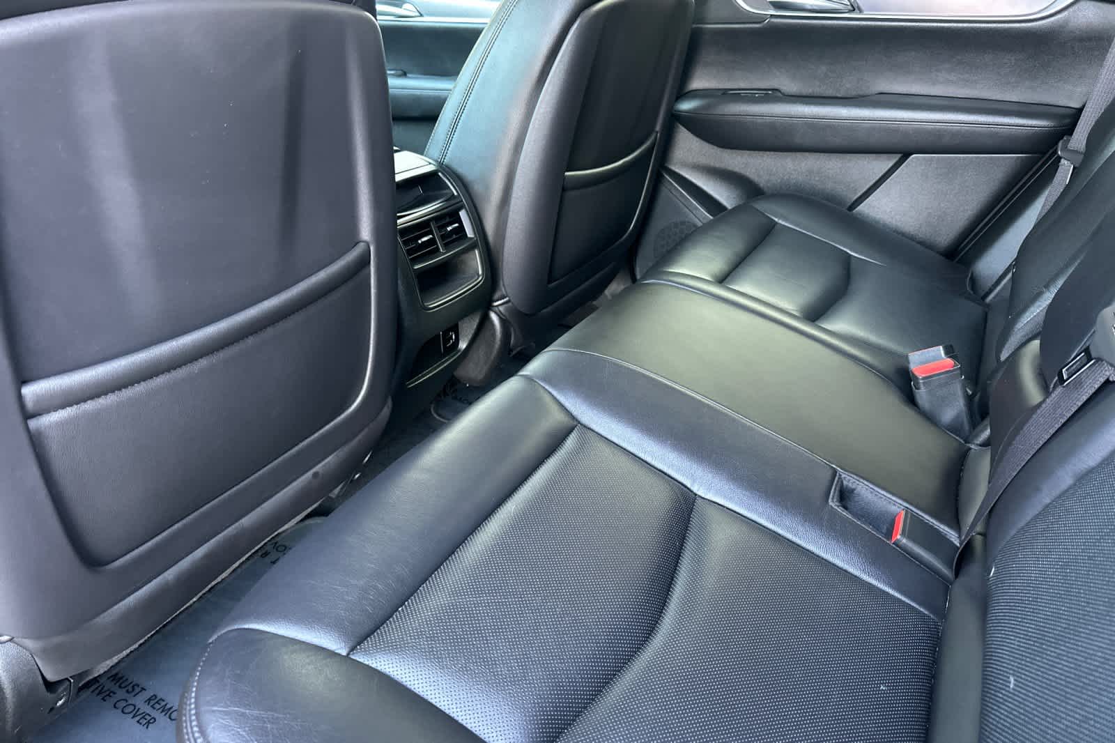 Thumbnail: 2017 Cadillac XT5 - 4