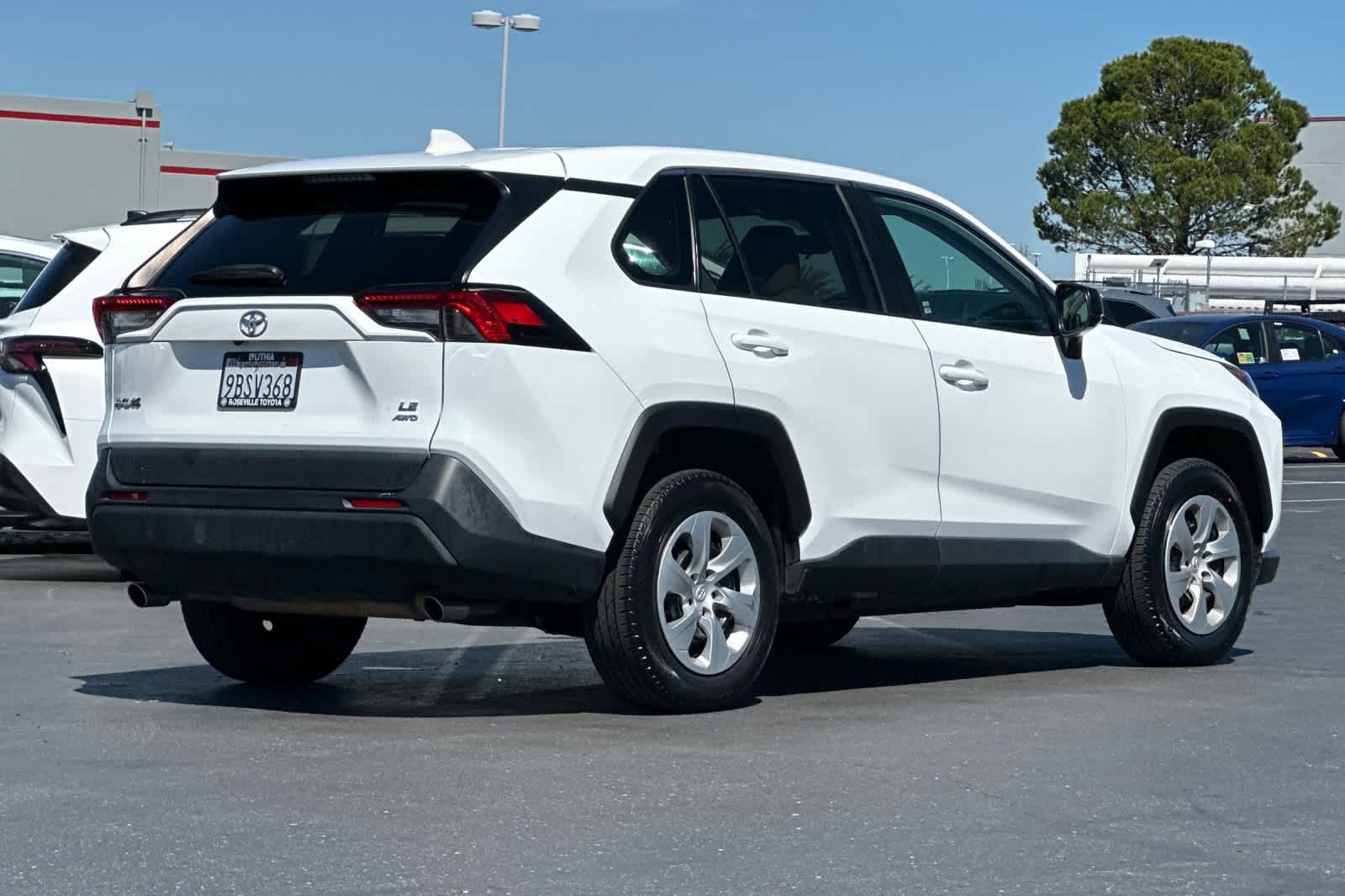 Thumbnail: 2022 Toyota RAV4 - 2