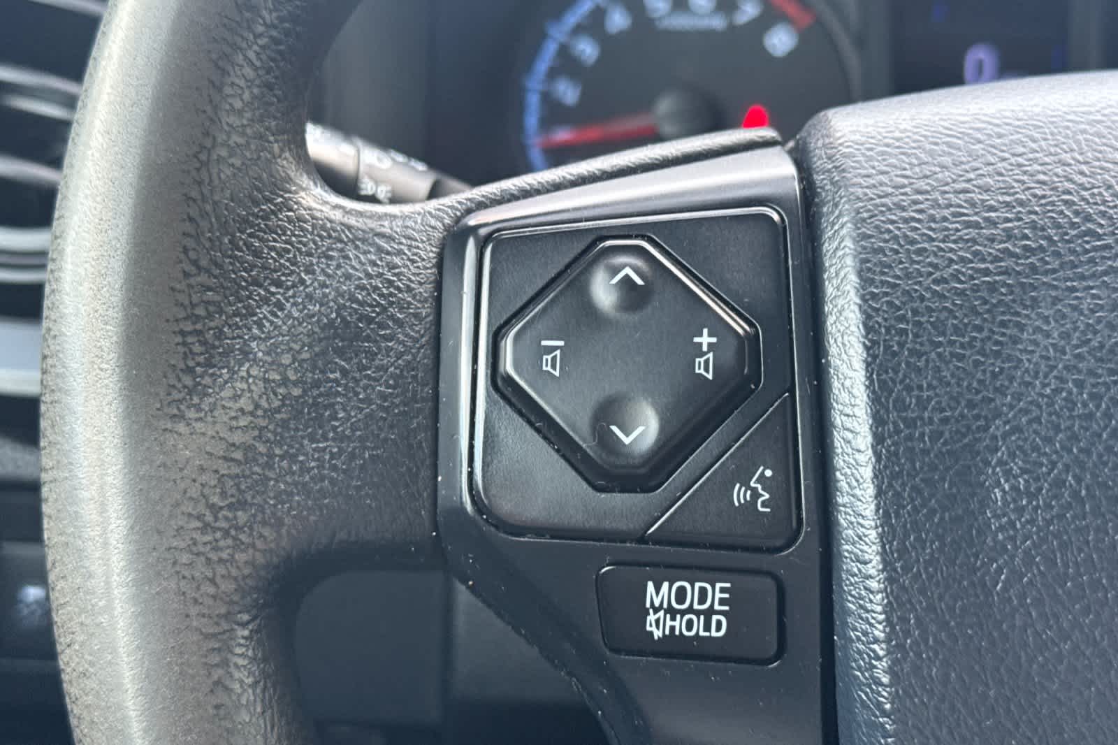 Thumbnail: 2020 Toyota Tacoma - 22