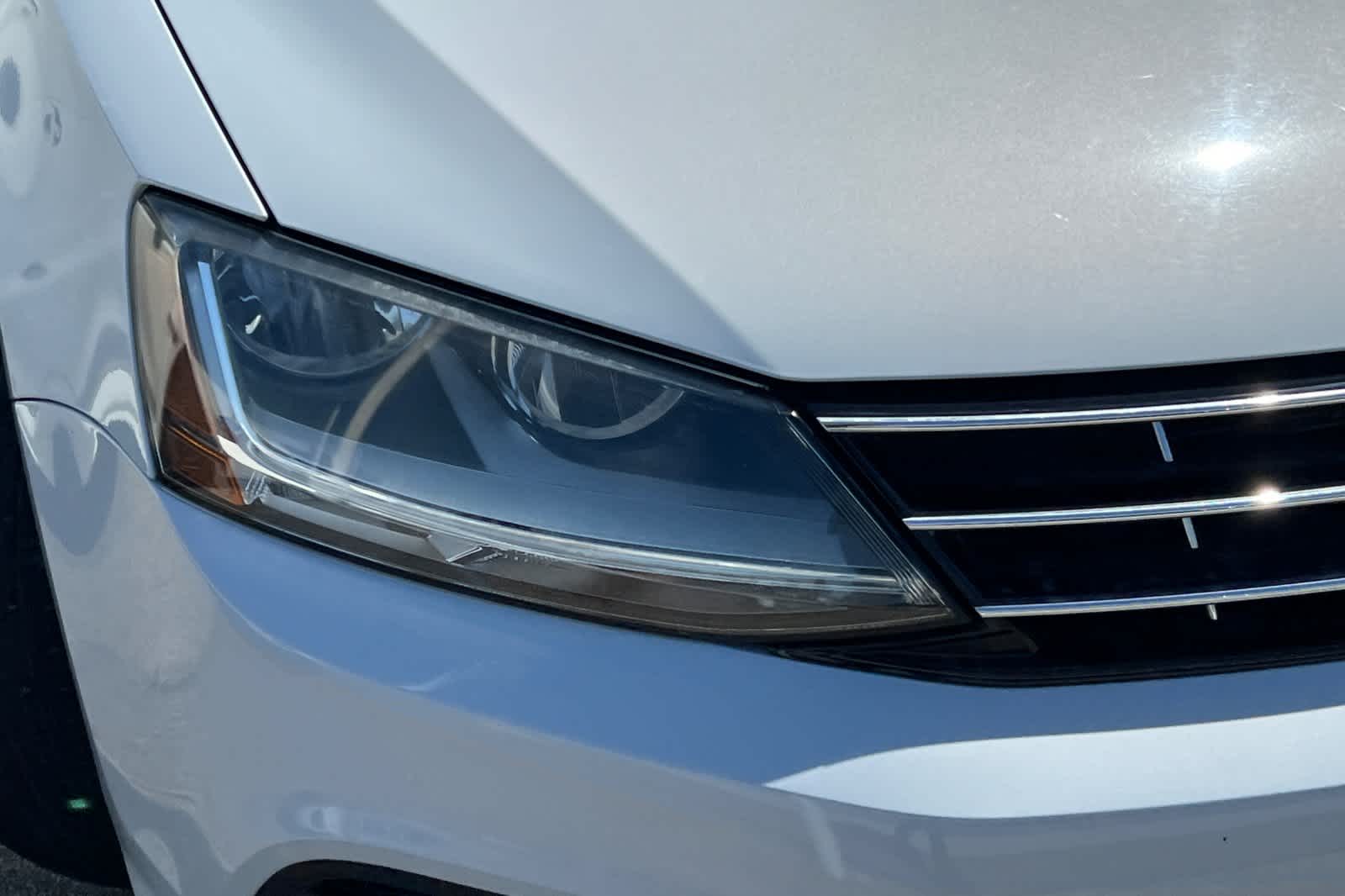 Thumbnail: 2018 Volkswagen Jetta - 14