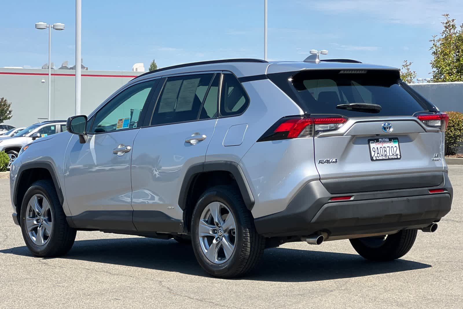 Thumbnail: 2022 Toyota RAV4 - 7