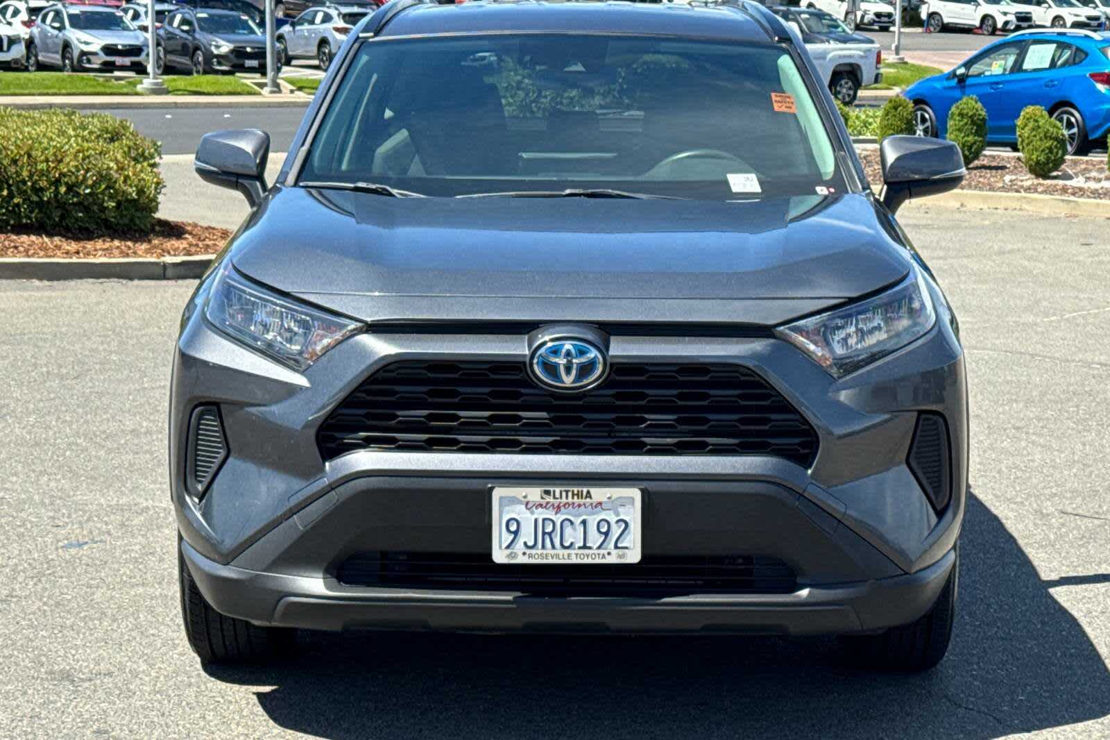 Thumbnail: 2020 Toyota RAV4 - 10