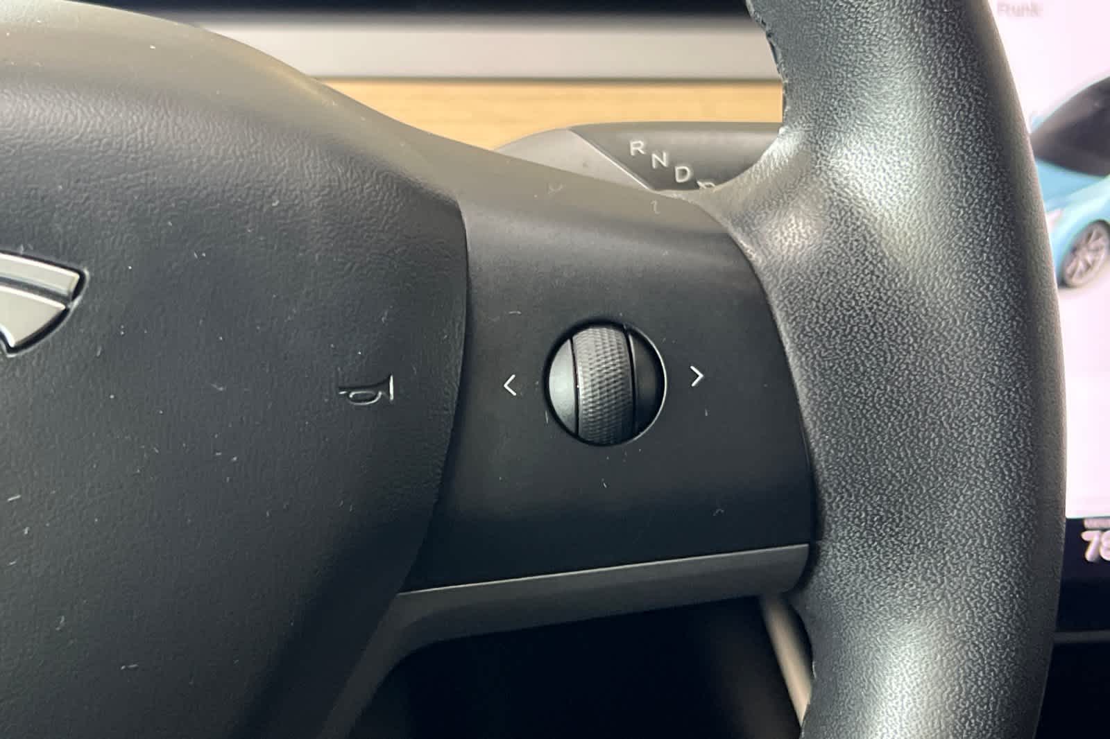 Thumbnail: 2020 Tesla Model 3 - 26