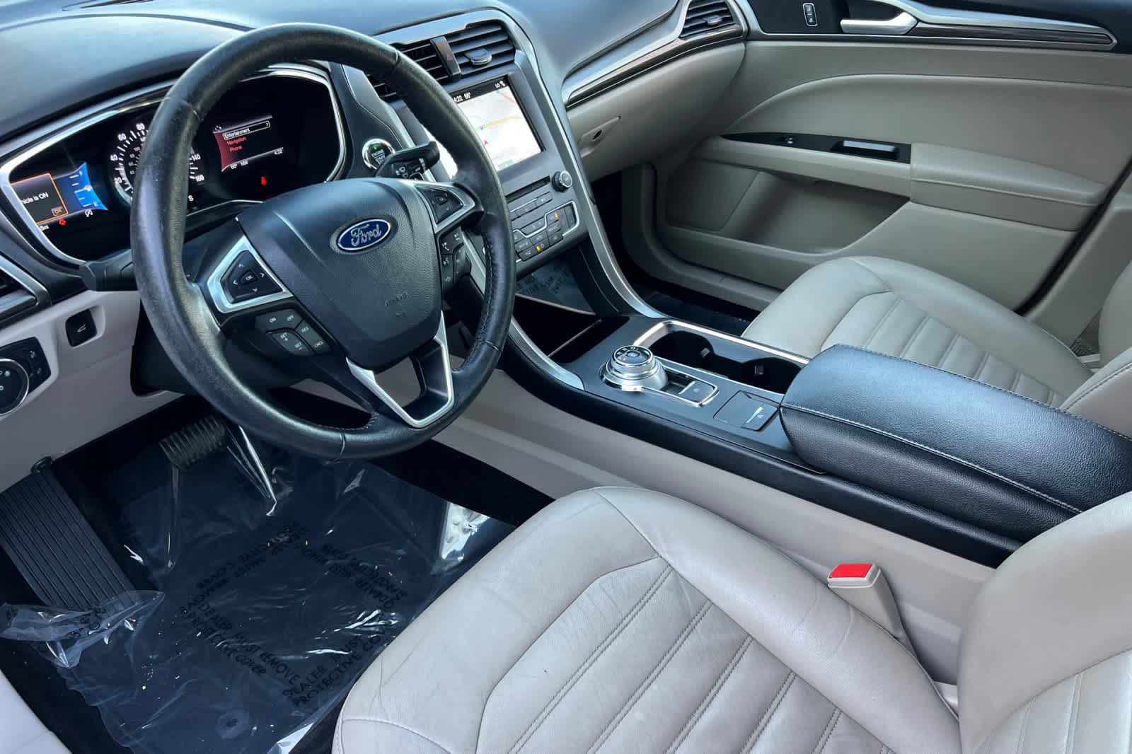 Thumbnail: 2017 Ford Fusion - 11