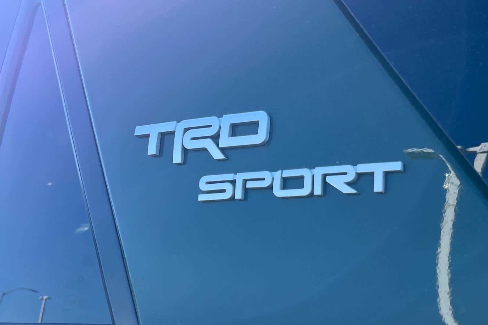 Thumbnail: 2022 Toyota 4Runner - 7