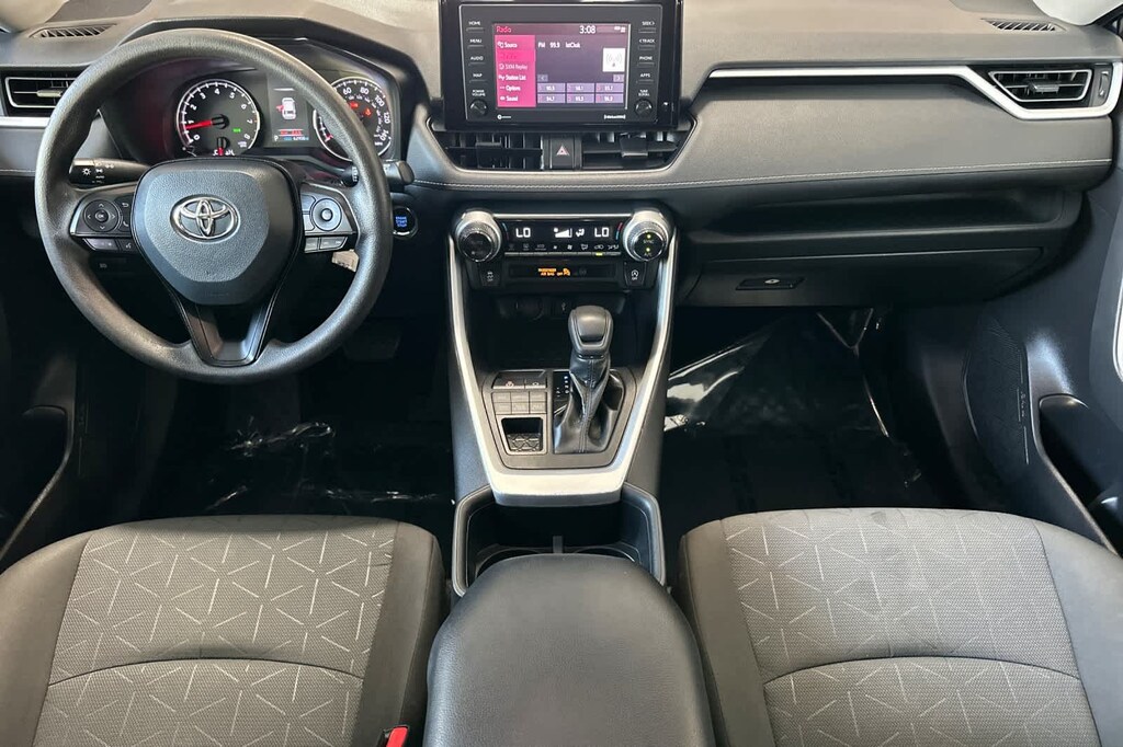 Used 2022 Toyota RAV4 XLE SUV