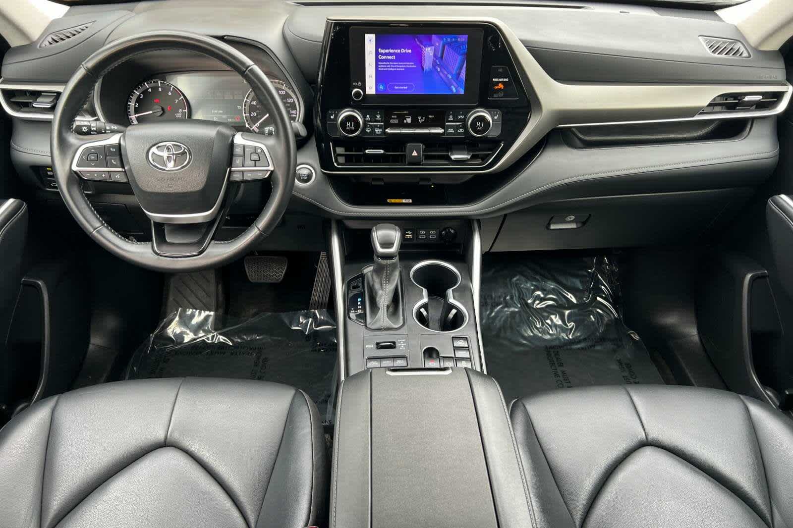 Thumbnail: 2024 Toyota Highlander - 3