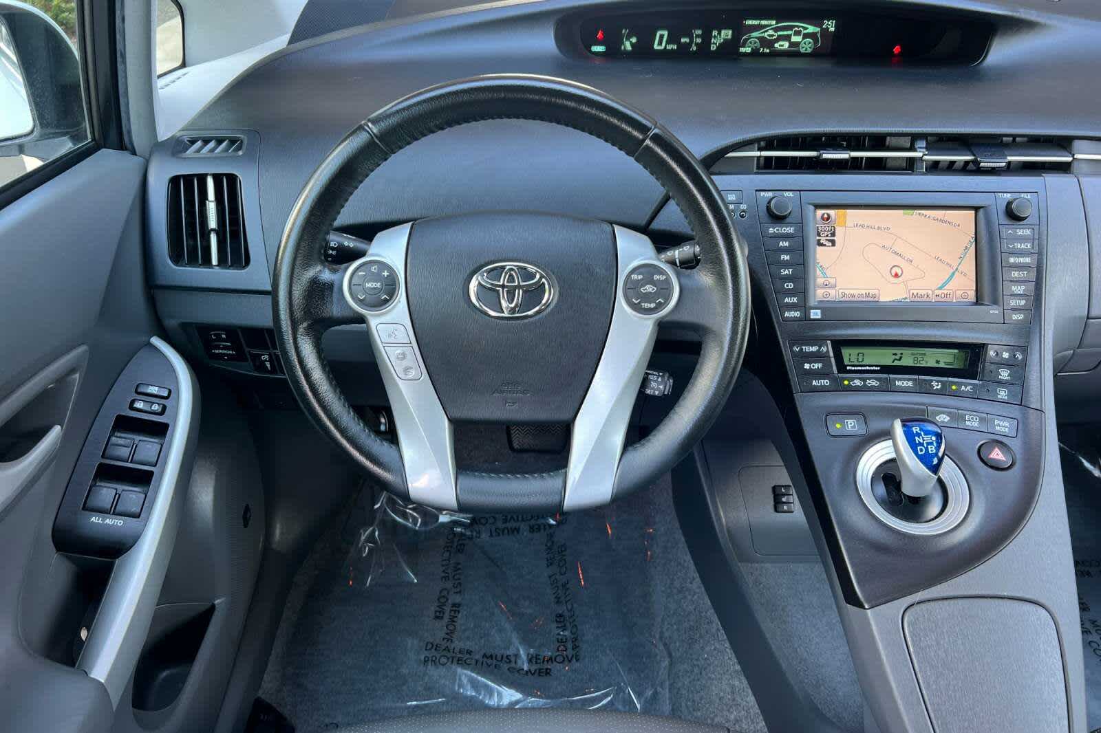 Thumbnail: 2011 Toyota Prius - 14