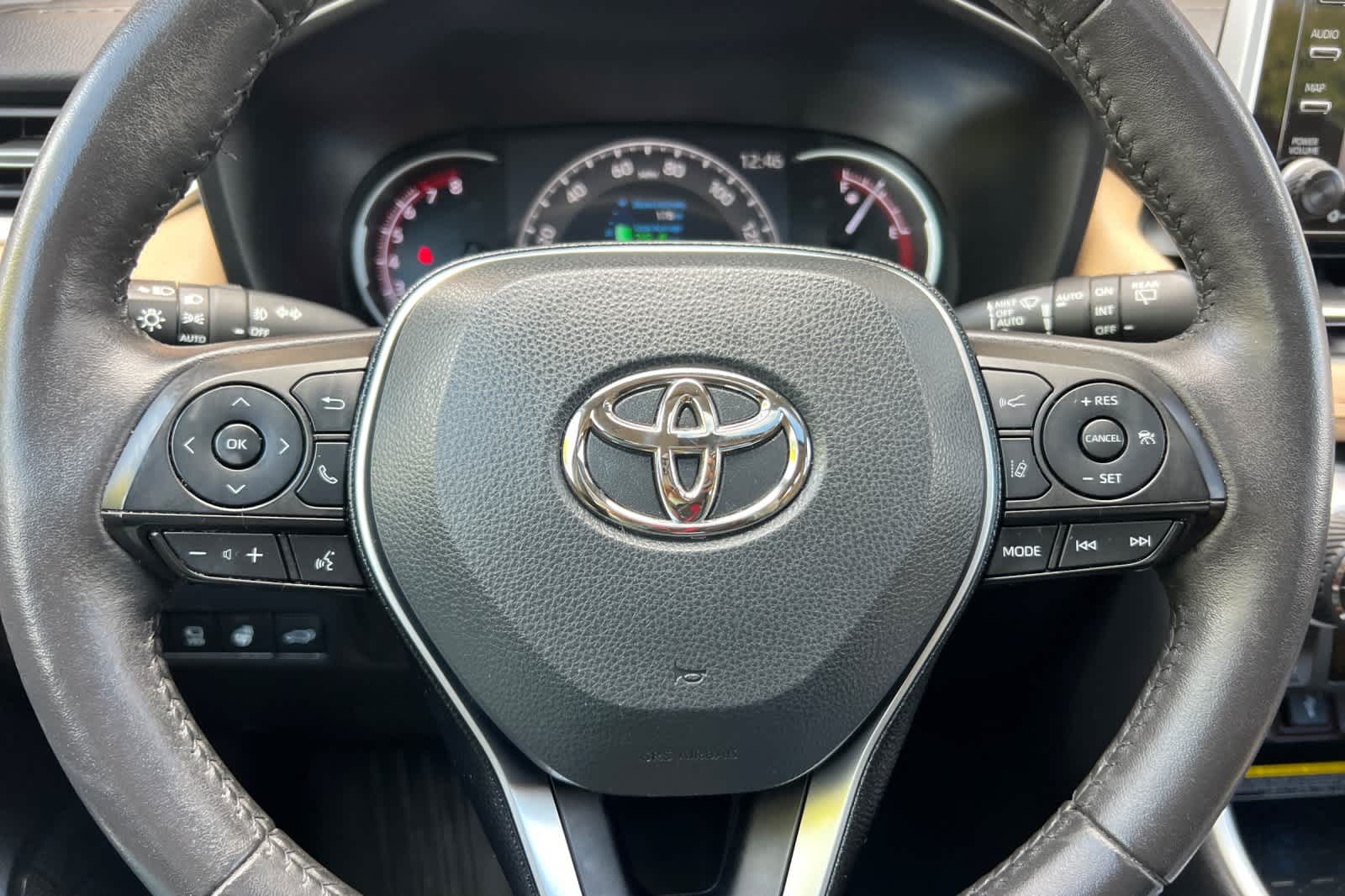 Thumbnail: 2021 Toyota RAV4 - 27