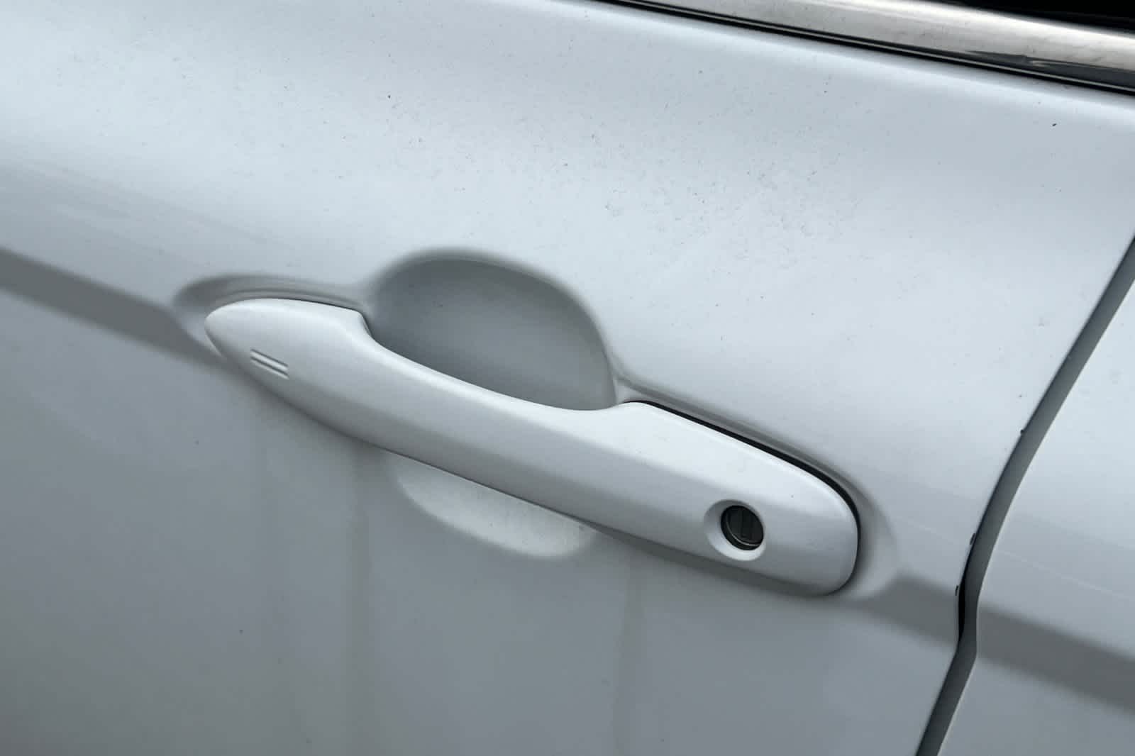 Thumbnail: 2018 Toyota Camry - 19