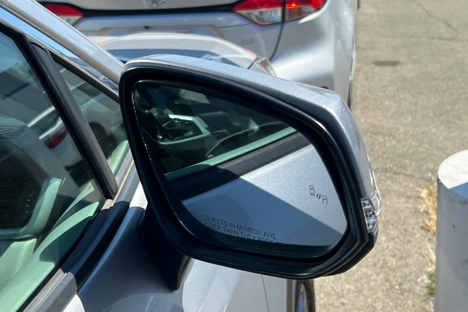 Thumbnail: 2022 Toyota RAV4 - 16