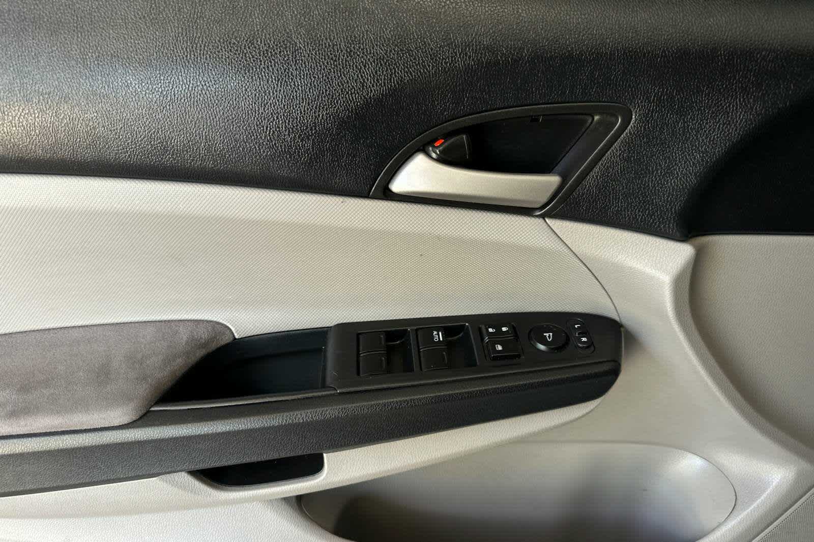 Thumbnail: 2012 Honda Accord - 12