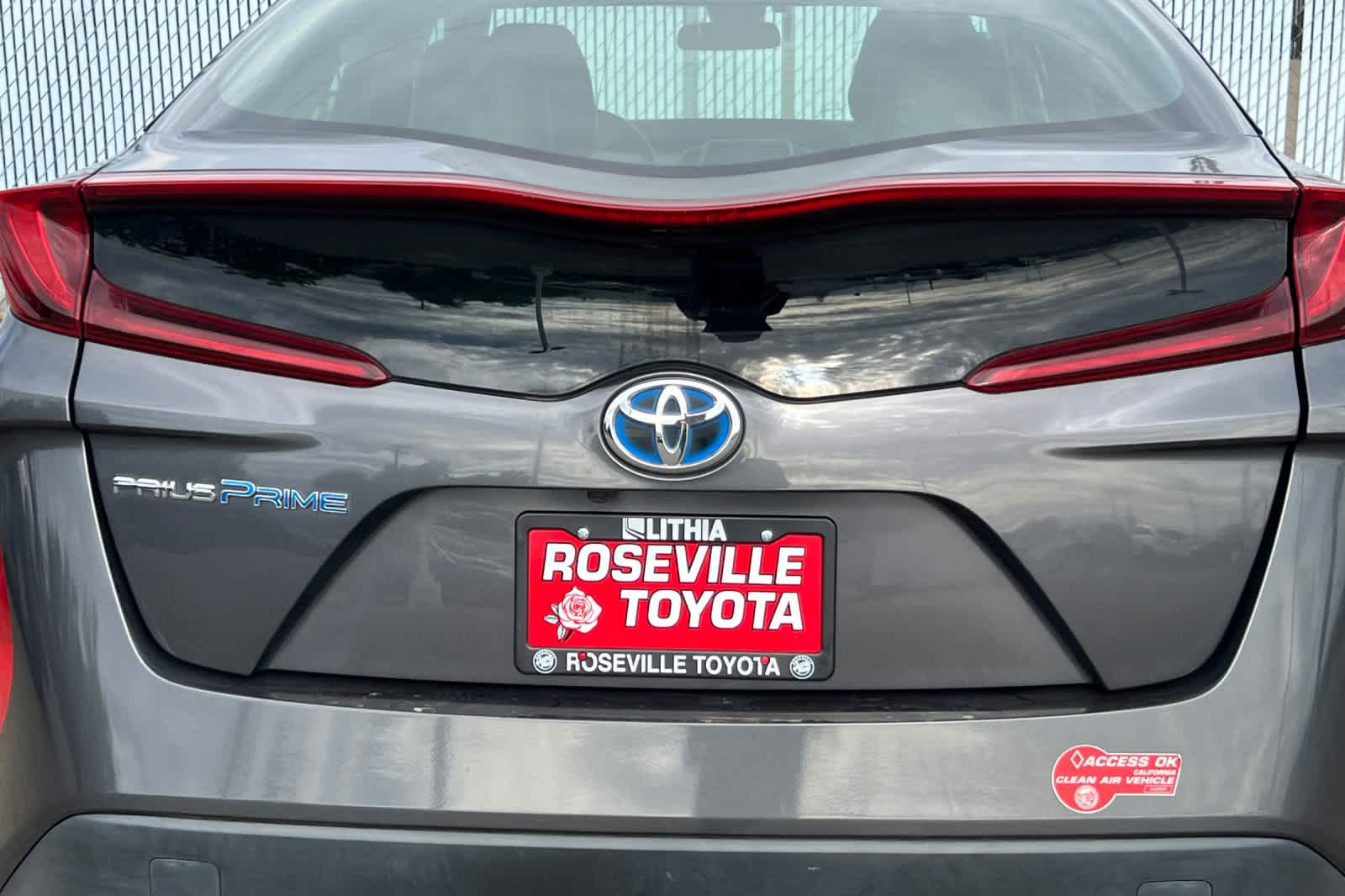 Thumbnail: 2017 Toyota Prius Prime - 19