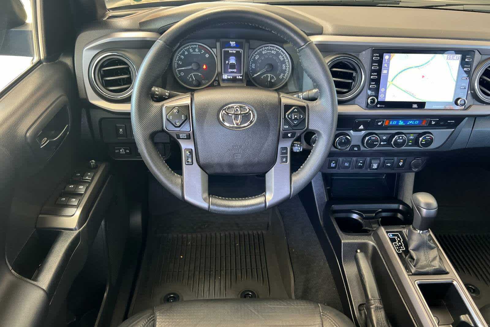 Thumbnail: 2022 Toyota Tacoma - 14