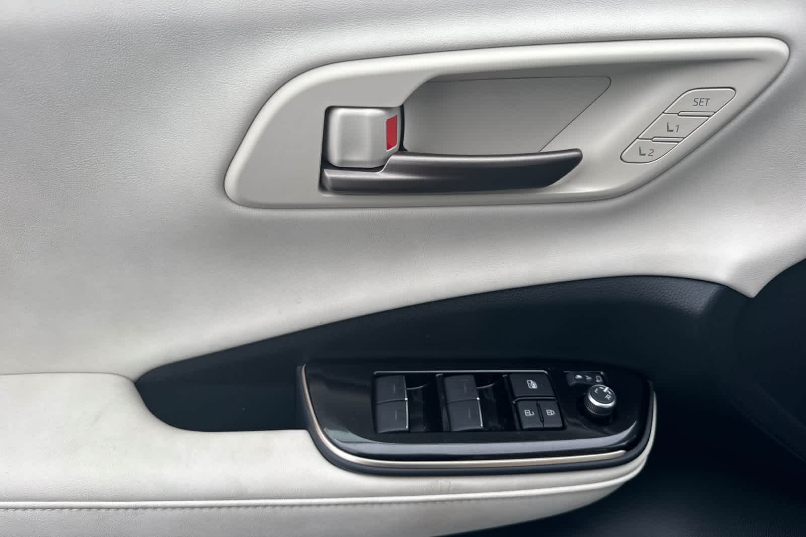 Thumbnail: 2026 Toyota Crown - 12