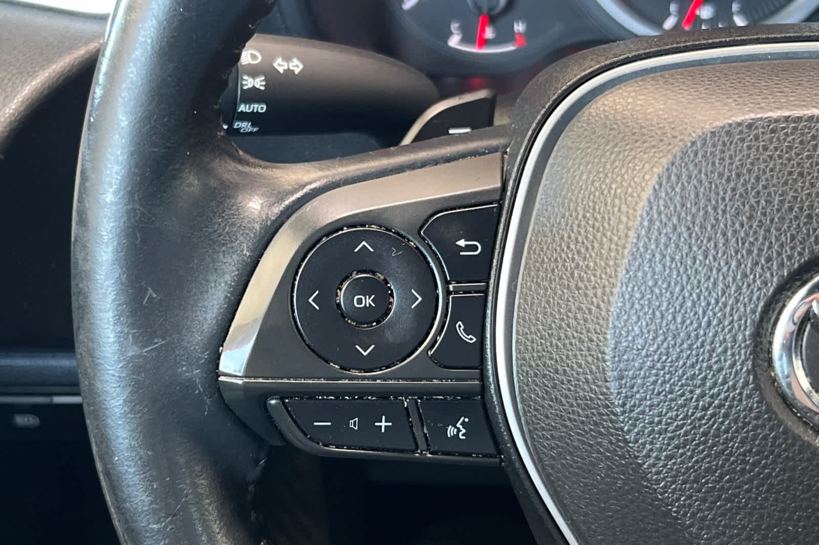 Thumbnail: 2021 Toyota Corolla - 23