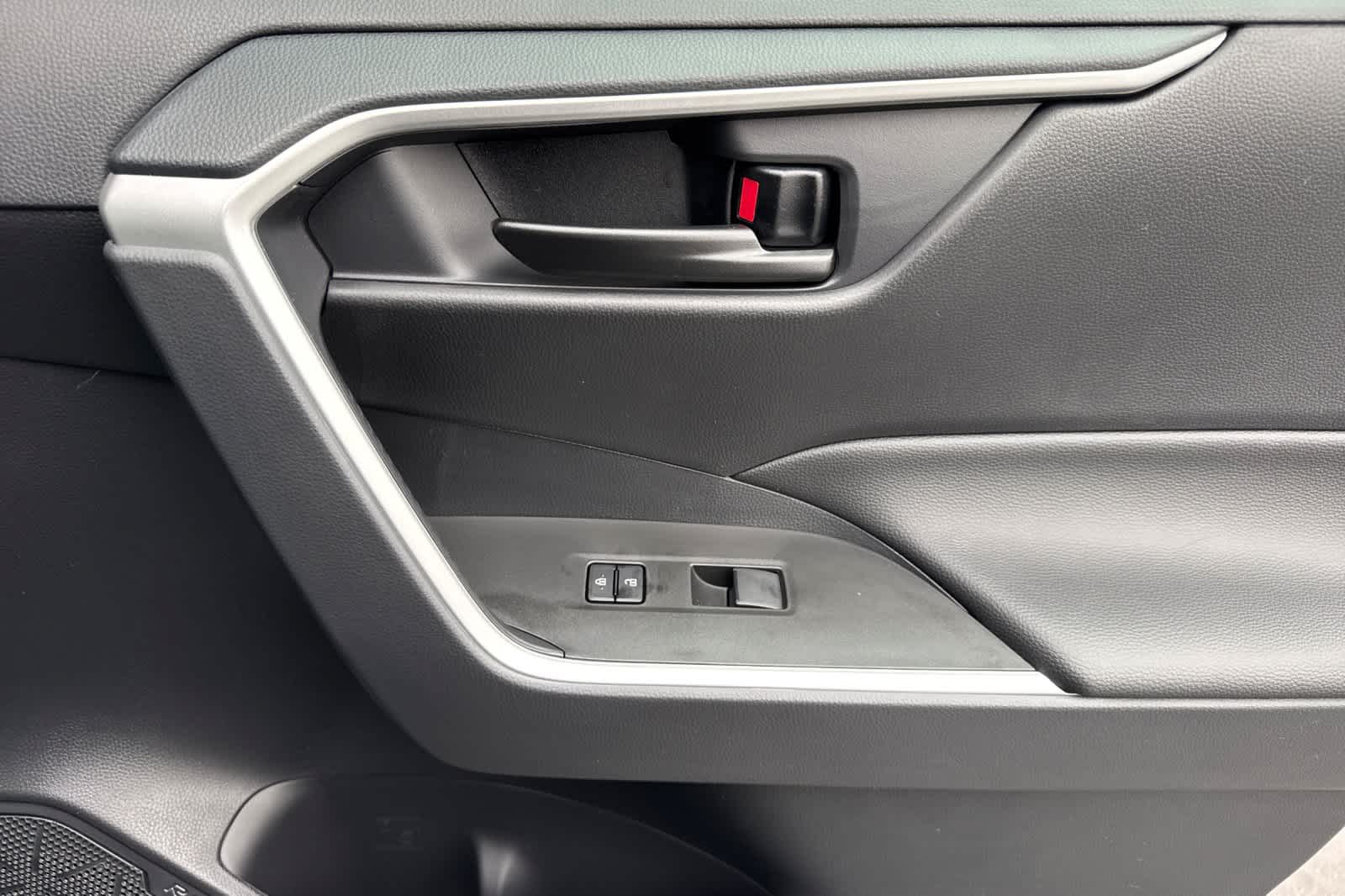 Thumbnail: 2025 Toyota RAV4 - 18