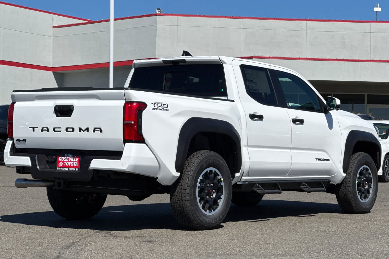 Thumbnail: 2025 Toyota Tacoma - 2