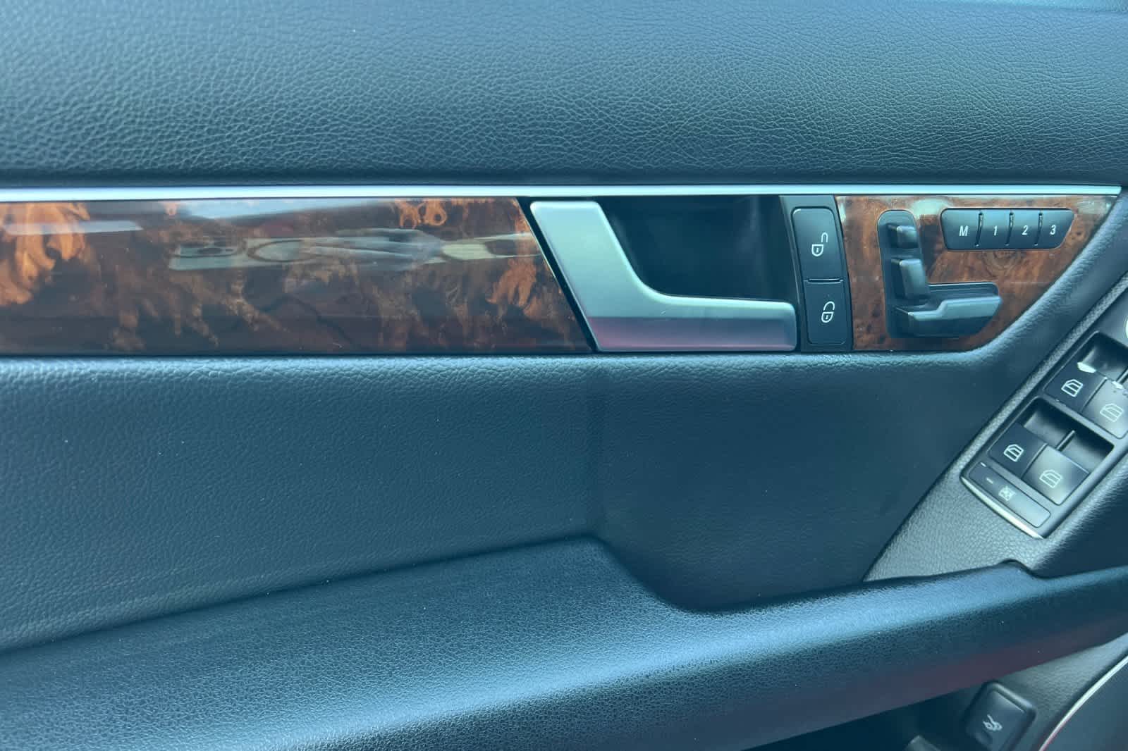 Thumbnail: 2012 Mercedes-Benz C-Class - 12