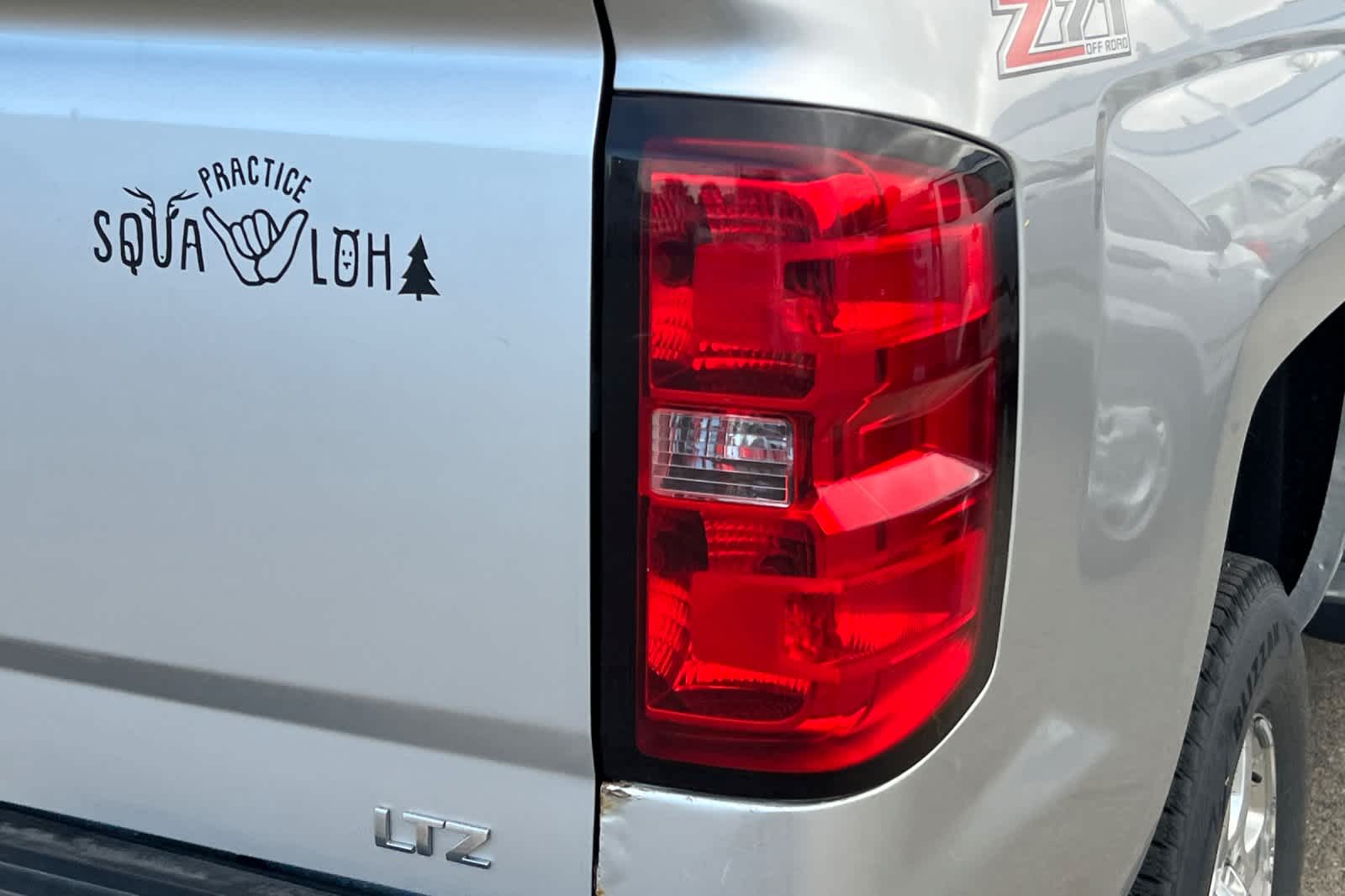 Thumbnail: 2015 Chevrolet Silverado 3500 - 16