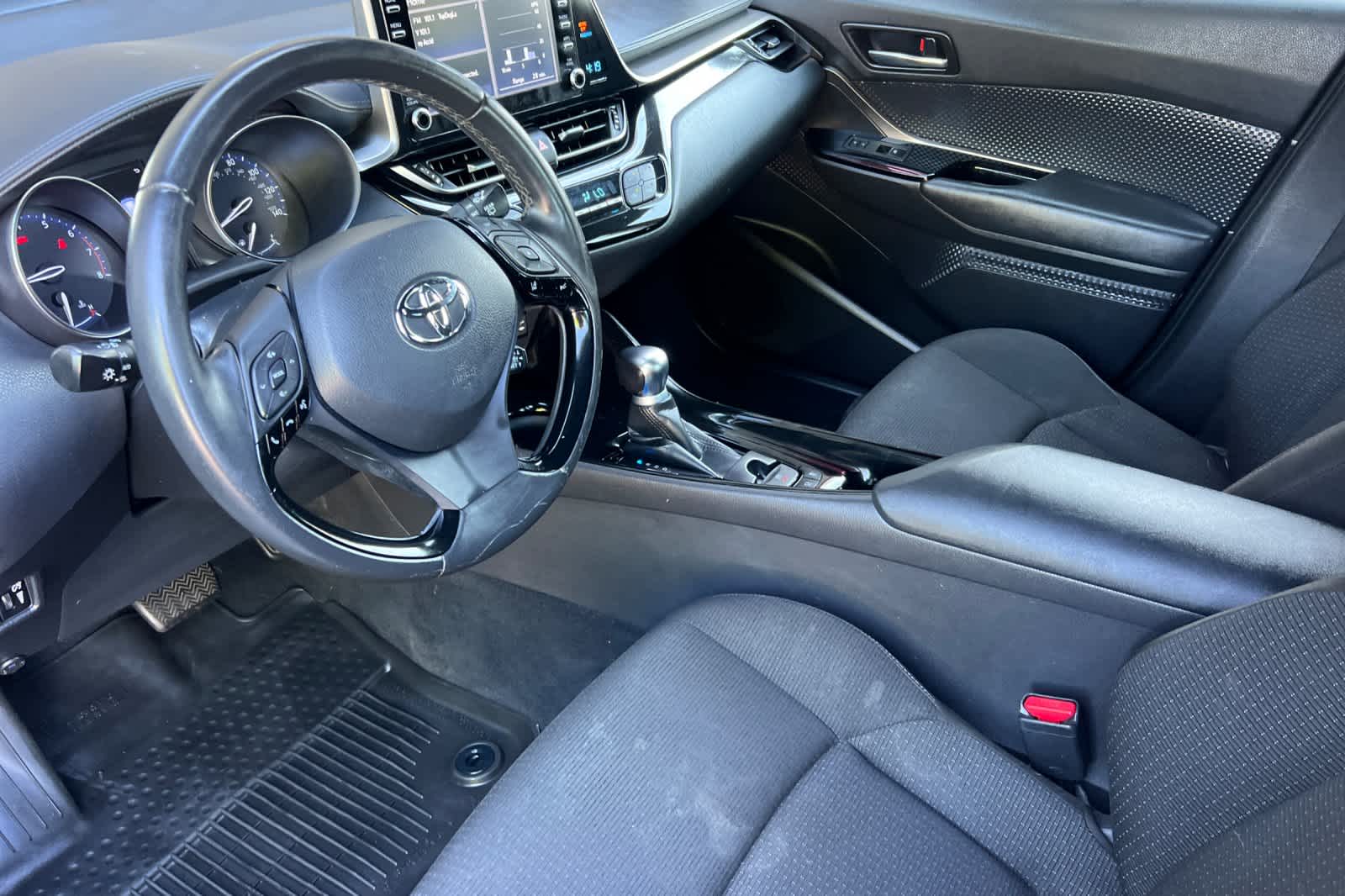 Thumbnail: 2019 Toyota C-HR - 10