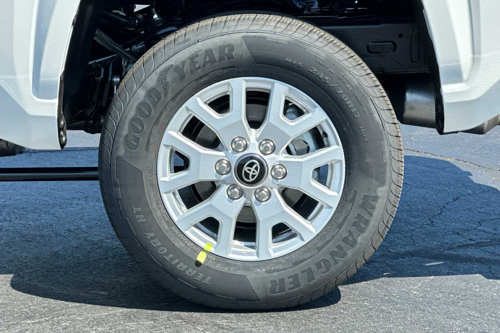 Thumbnail: 2025 Toyota Tacoma - 31
