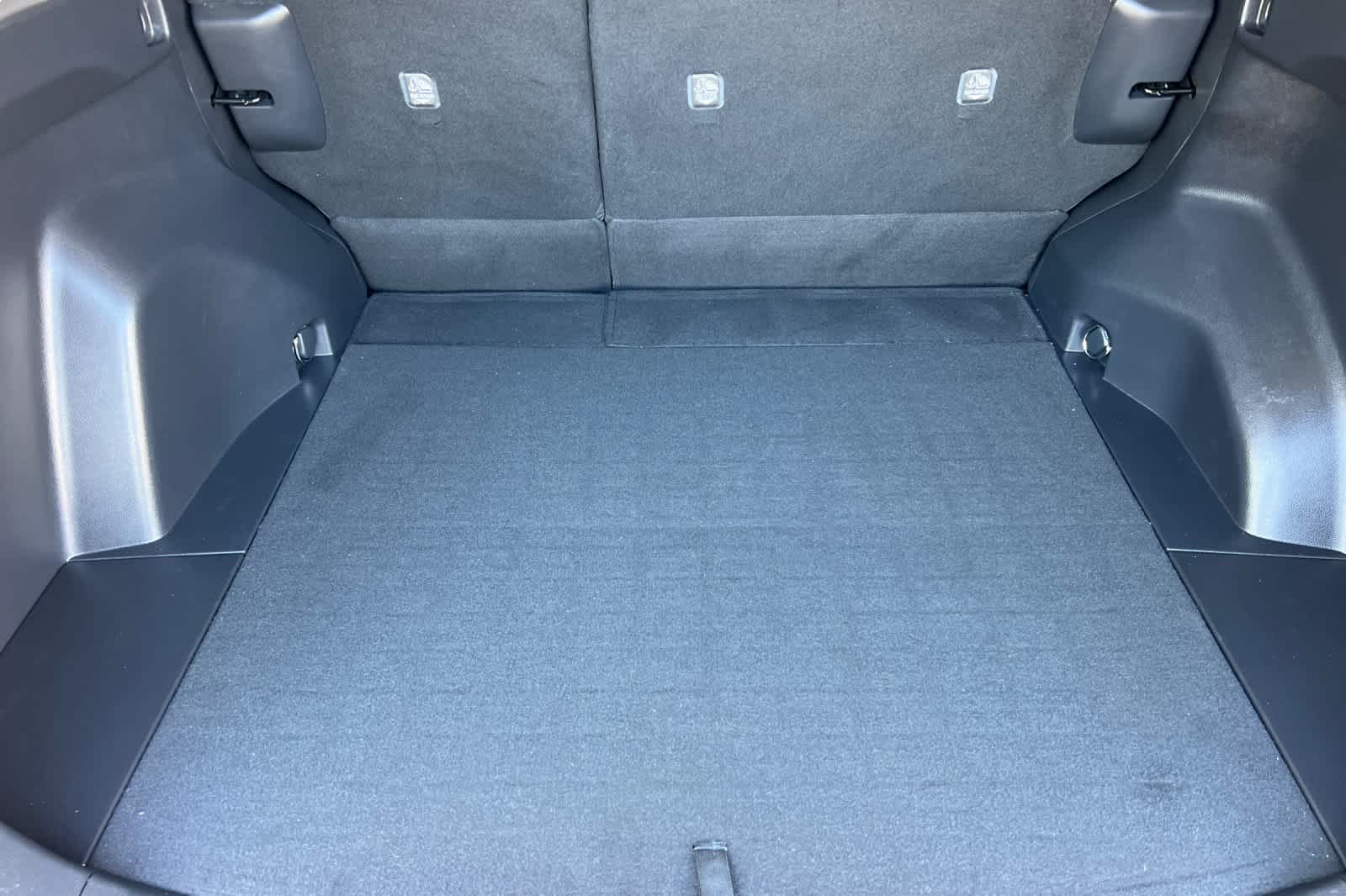 Thumbnail: 2022 Toyota RAV4 - 16