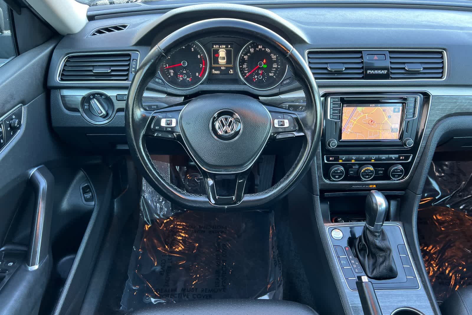 Thumbnail: 2018 Volkswagen Passat - 15