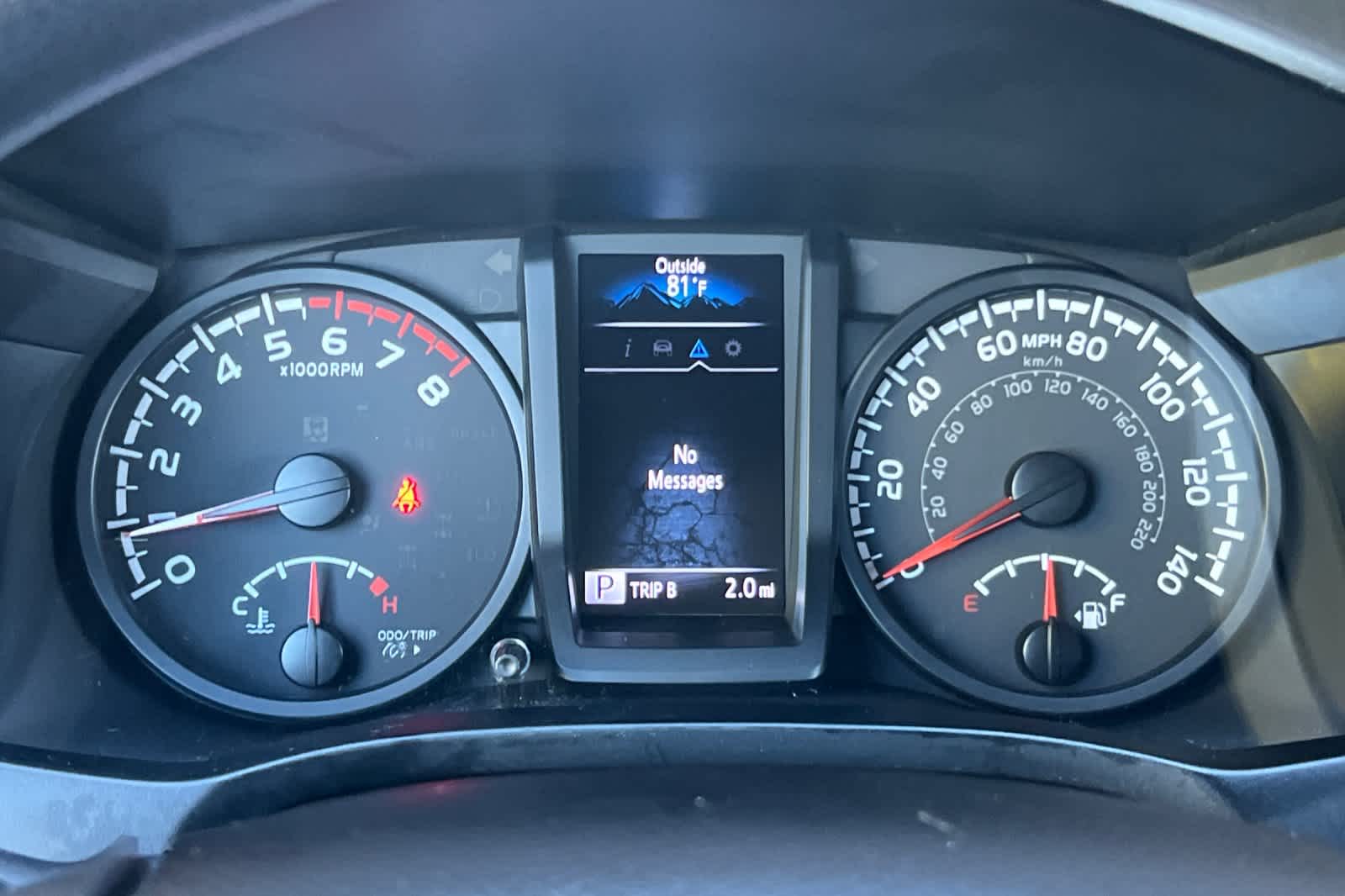 Thumbnail: 2022 Toyota Tacoma - 25