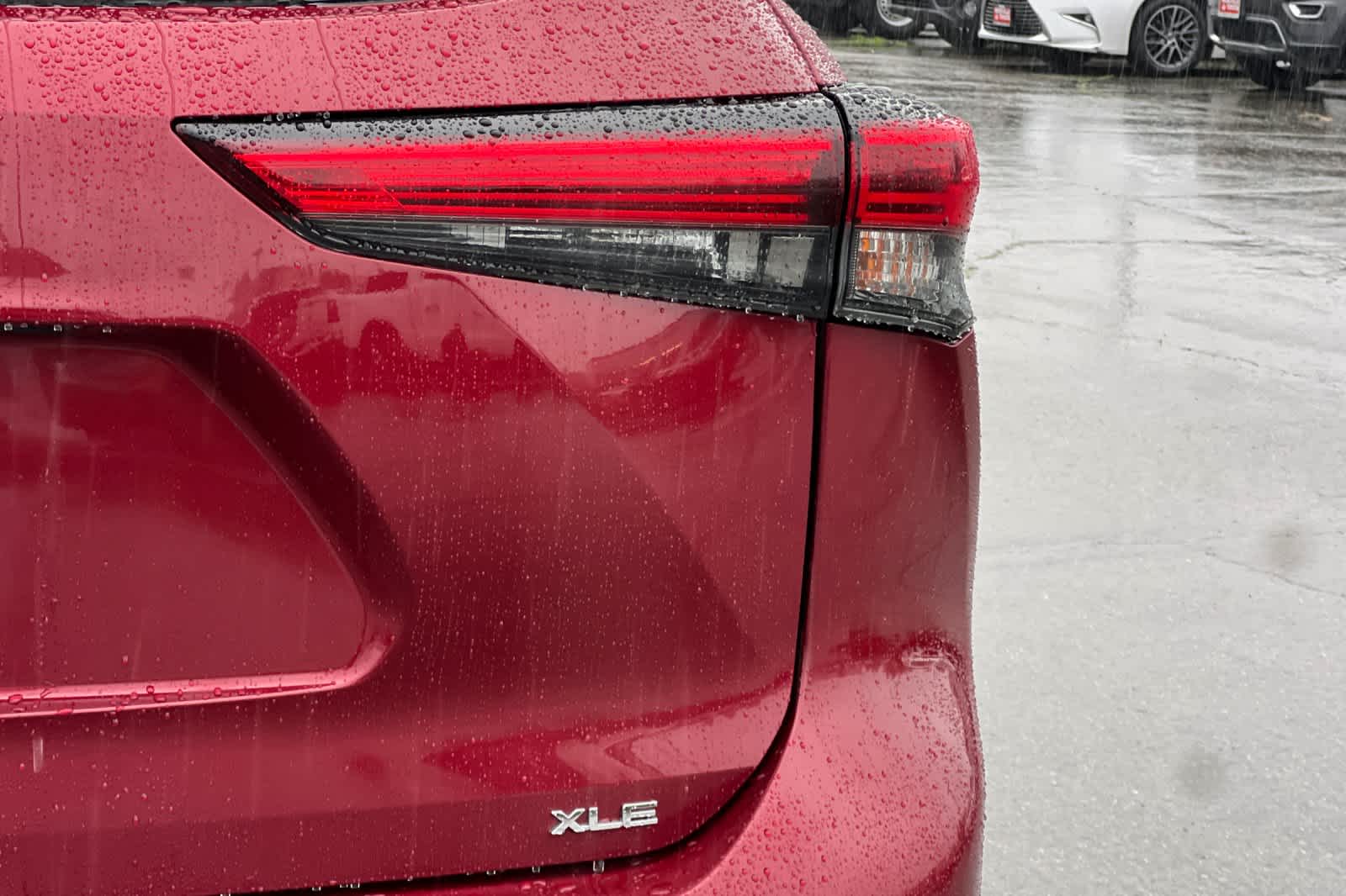 Thumbnail: 2023 Toyota Highlander - 30