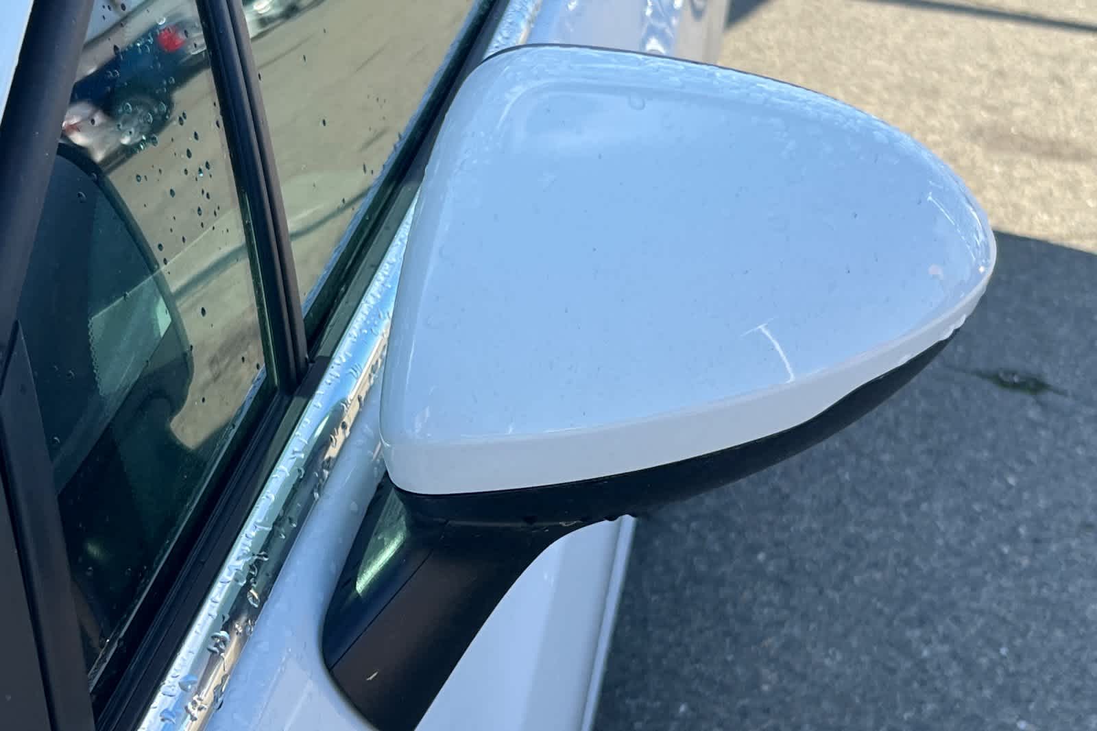 Thumbnail: 2017 Chevrolet Cruze - 20