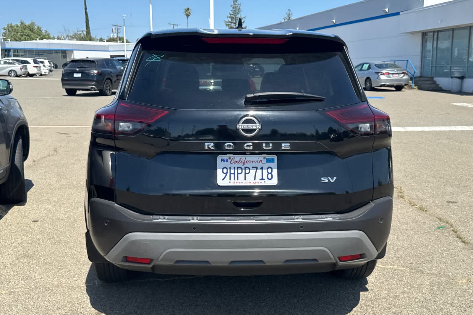 2022 Nissan Rogue SV 5